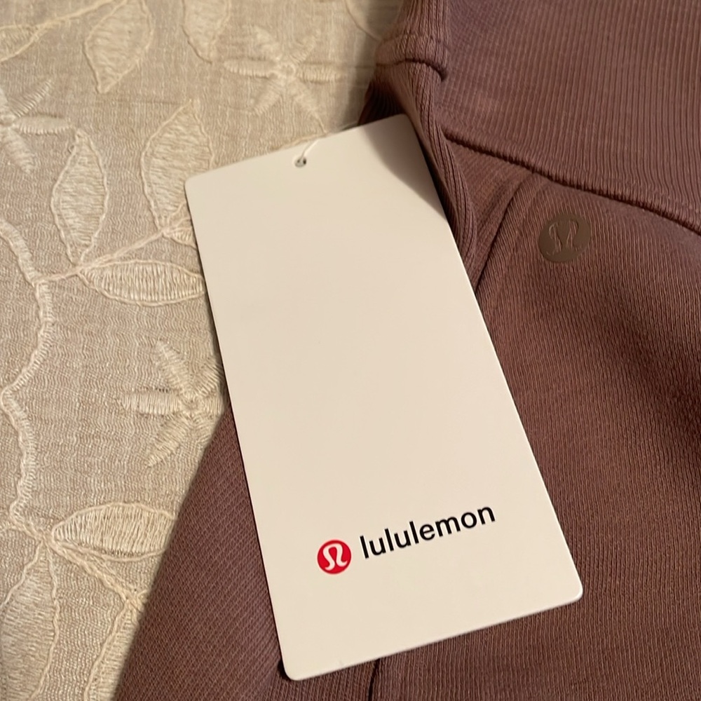 NWT-Lululemon Scuba High-Rise Mini Skirt - Picture 7 of 7